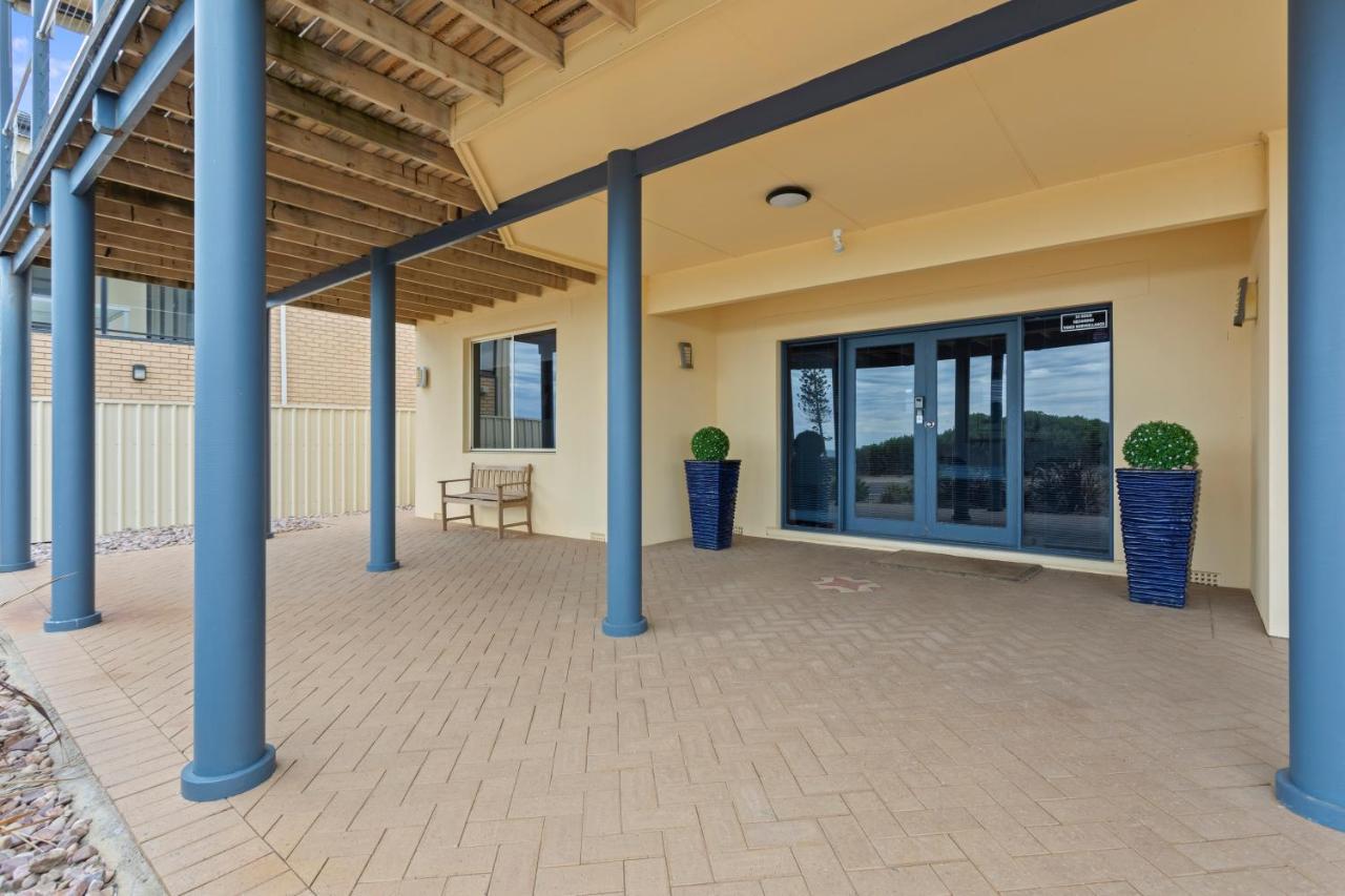 Beachside Escape On The Esplanade Christies Beach المظهر الخارجي الصورة